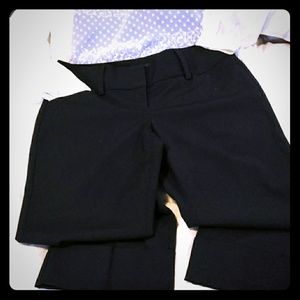 Express sz 8 Black Pinstripe Capri slacks